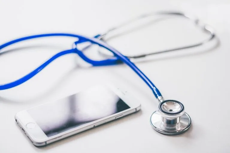 stethoscope, medical, health, doctor, iphone, mobile, smartphone, cell phone, ob