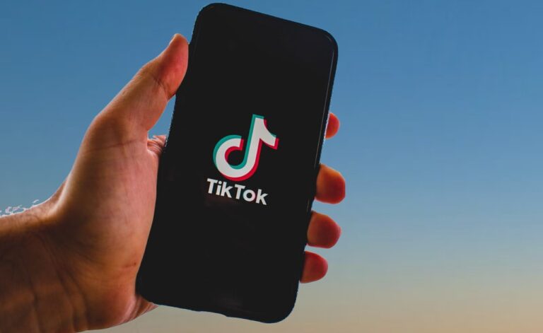 tiktok, tik tok, nature, app, smartphone, iphone, tik tok banned, screen, mobile