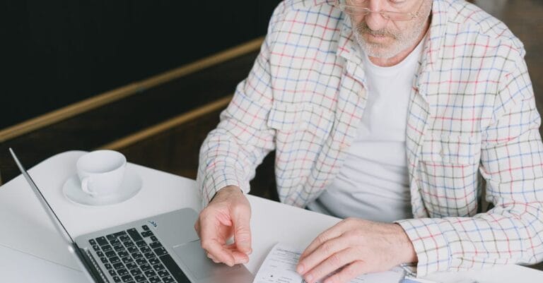 Imagem ilustrativa: Acumulação de Pensão e Aposentadoria em 2026