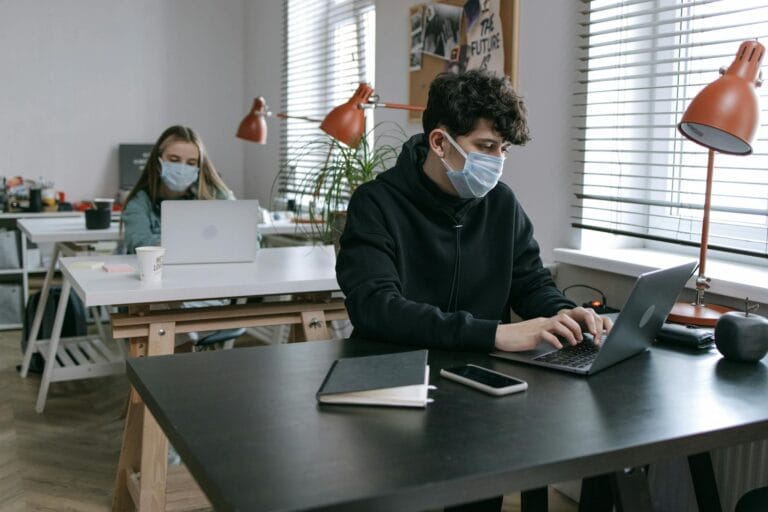 NR-1 Atualizada: Ministro Confirma Vigência em Maio Sem Adiamento 2 NR-1 atualizada riscos psicossociais