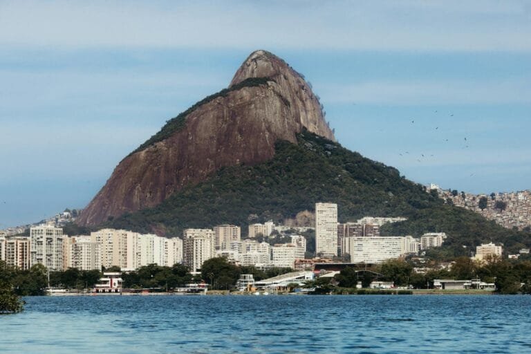 A breathtaking view of Sugarloaf Mountain and Rio de Janeiro cityscape on a sunn