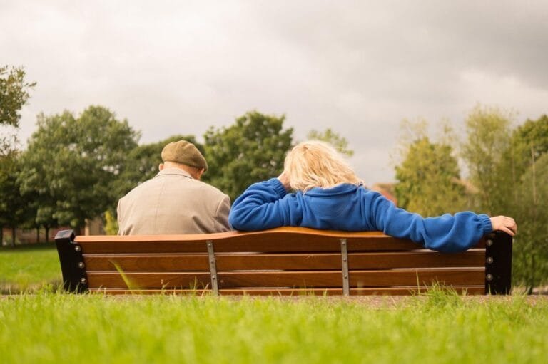 people, sitting, resting, waiting, man, woman, elderly, person, senior, old, female, nature, adult, caucasian, retired, 