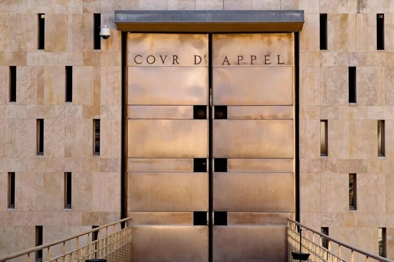 Cidadania e participação: como acompanhar e influenciar a elaboração das leis 10 door, architecture, modern, judgment, justice, courthouse, outdoors, aix-en-provence, fran