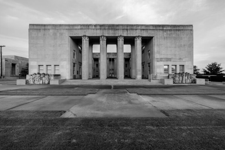 Black and white photo of a classic architectural building in Jackson, Mississippi.