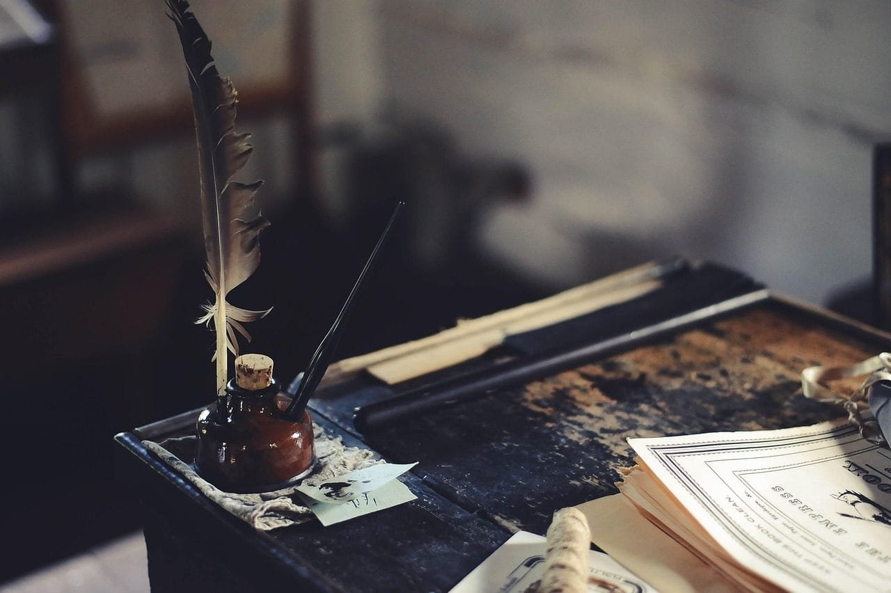 desk, ink, feather, quill, pen, education, paper, table, vintage, workplace, writing, author, writer, documents, quill,