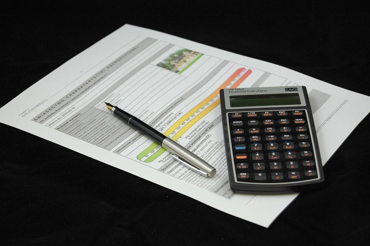 Obrigações Acessórias Tributárias: SPED, EFD e ECD 1 calculator, agreement, energy certificate, document, documents, sign, business, paper, pen, calculator, calculator, calc