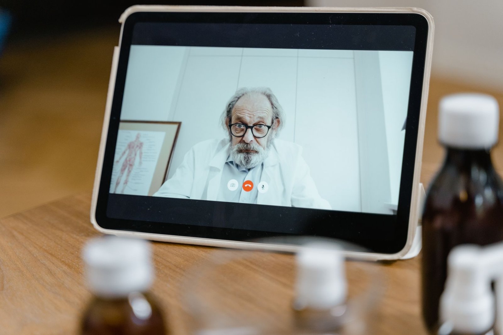 Imagem ilustrativa: Perícia Conectada do INSS chega a 700 agências e amplia atendimento remoto por telemedicina