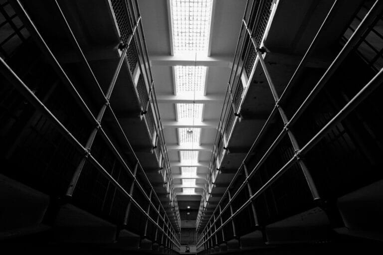 Imagem ilustrativa: Prisão preventiva por conveniência da instrução criminal