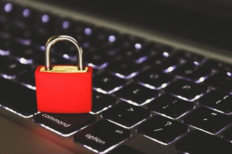 Provas digitais que se sustentam: como preservar prints, mensagens e e-mails 3 cyber, 4k wallpaper, security, crack, crime, access, 4k wallpaper 1920x1080, anti, cybersp