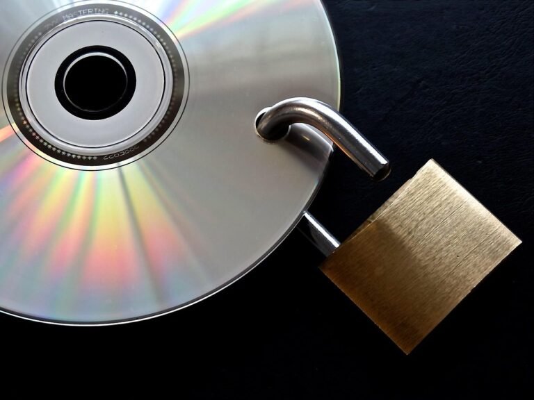 privacy policy, data security, encrypted, password, access data, u-lock, to, closed, metal