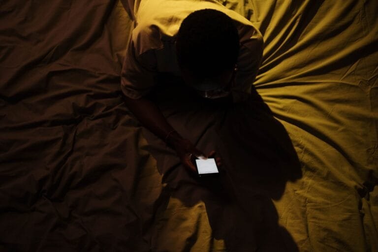Stalking Virtual: Lei 14.132/21 e Persecução Penal 4 Ilustração sobre stalking virtual lei 14132