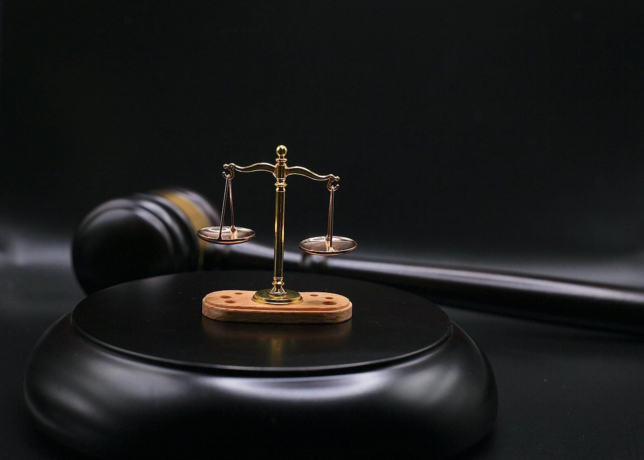 gavel, justice, judge, courtroom, lawsuit, law, lawyer, regulation, statute, themis, libra