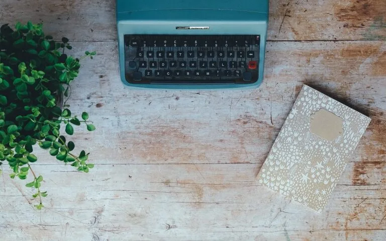 vintage, typewriter, plant, nature, book, notebook, notepad, table top, retro, vintage typ