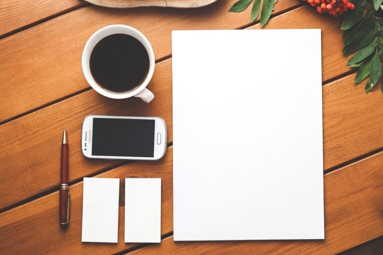 Compensação tributária: como usar créditos para abater tributos a pagar 13 coffee, phone, paper, business, branding, blank, business card, template, smartphone, mobi