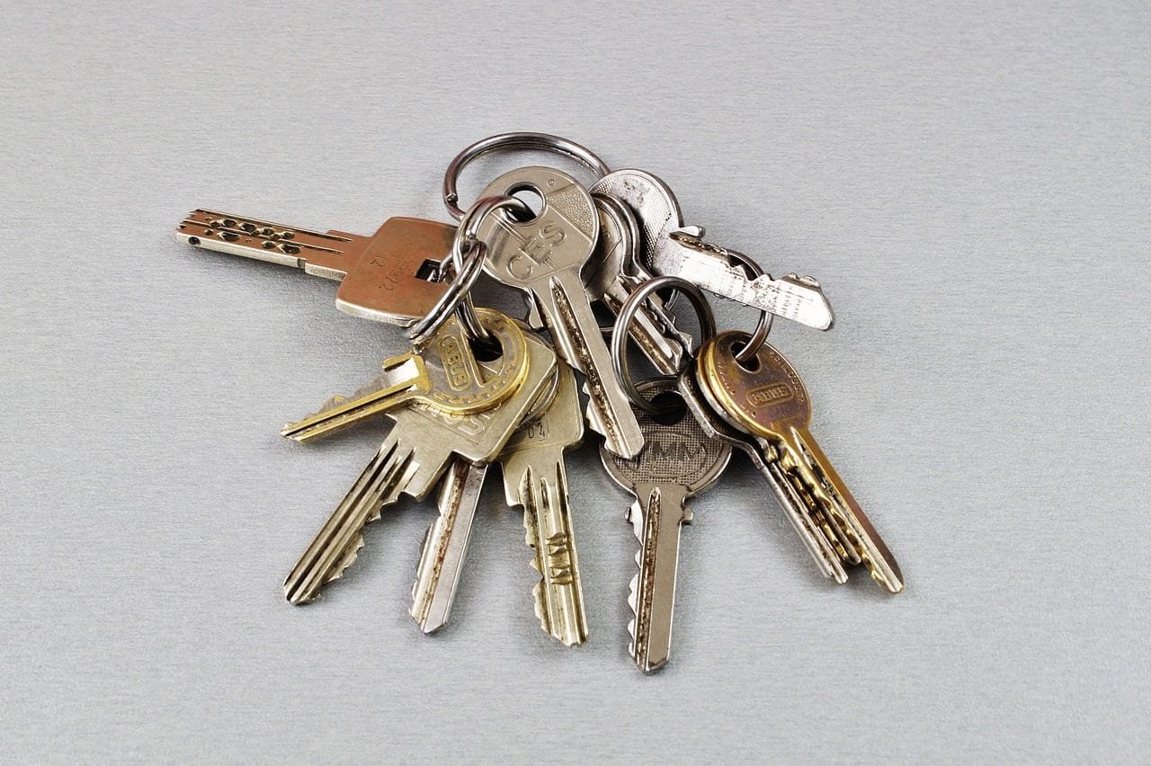 key, keychain, door key, house keys, close up, locking system, beard key, close, shut off,