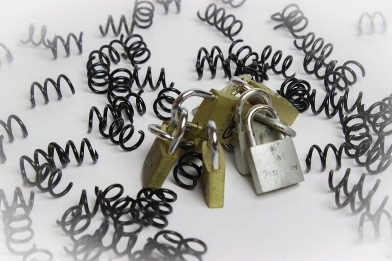 padlock, chains, privacy, security, safety, lock, protect, locked, steel, protection, gray