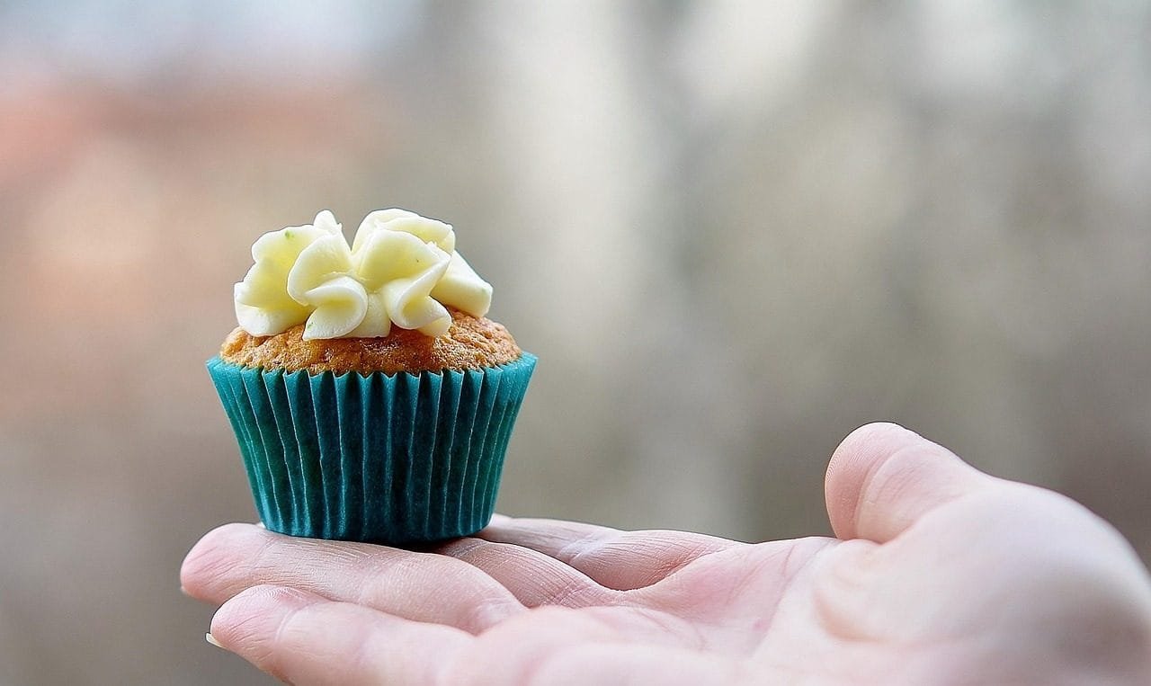 cupcake, cake, sweets, sugar, carrot, creme, candy, dough, dessert, brown, pastry, cupcake