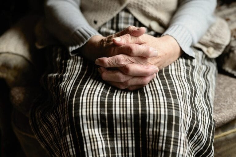 hands, human, old human, age, seniors, fold, skin, person, finger, prayer, pray, old woman